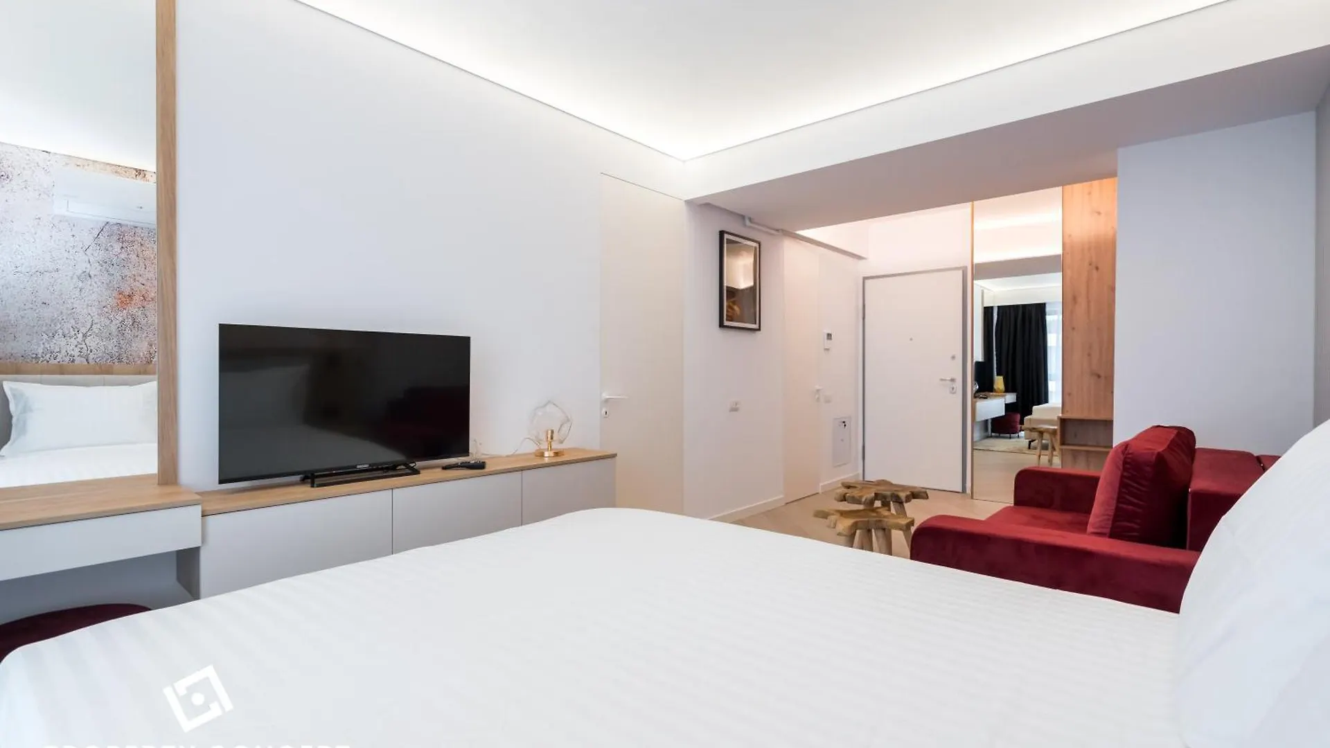 Cortina Concept Studio 128 Voluntari